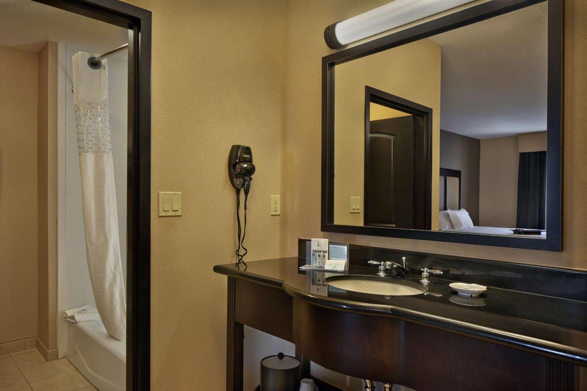 Hampton Inn & Suites Декейтер Экстерьер фото