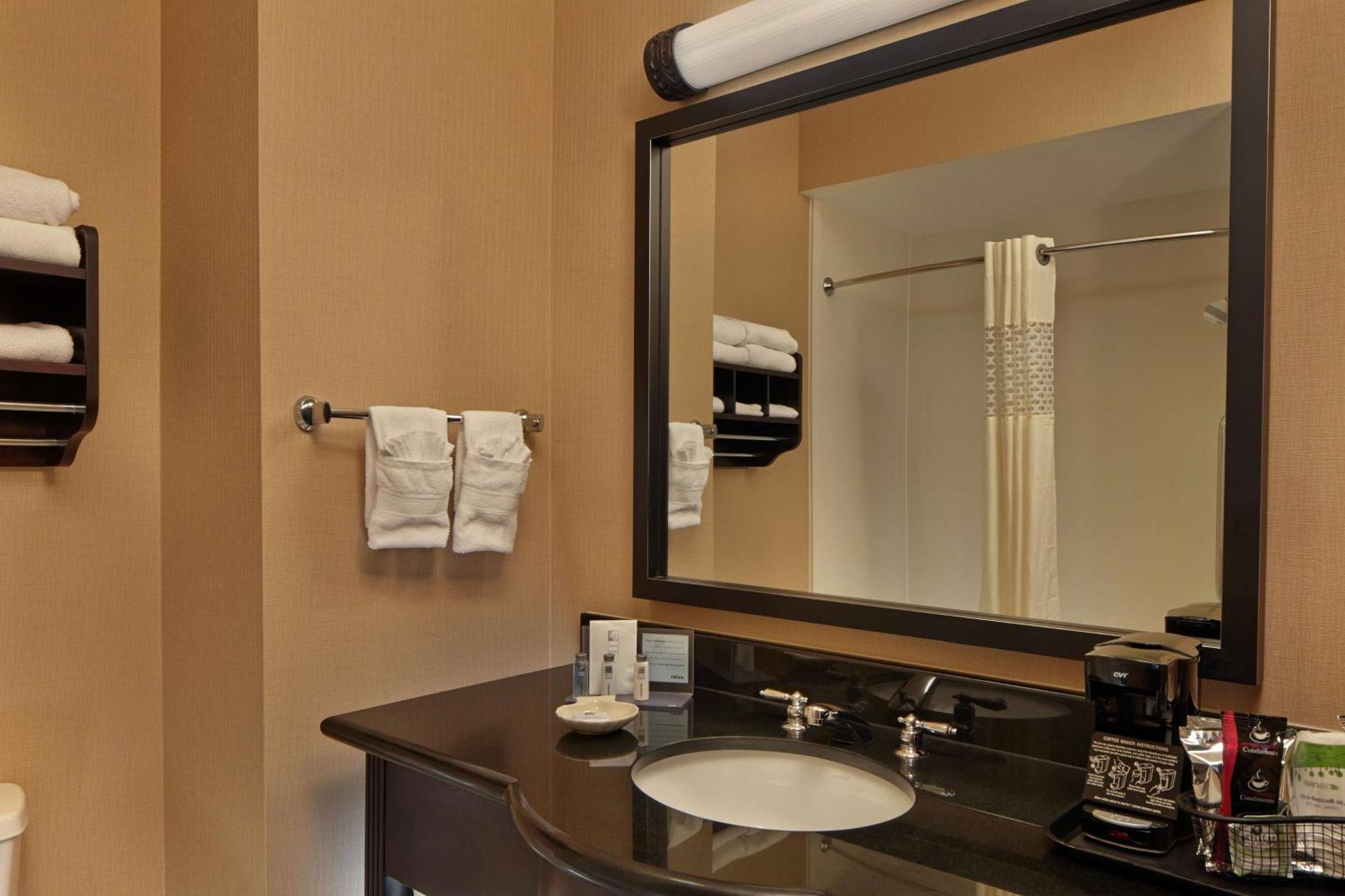 Hampton Inn & Suites Декейтер Экстерьер фото