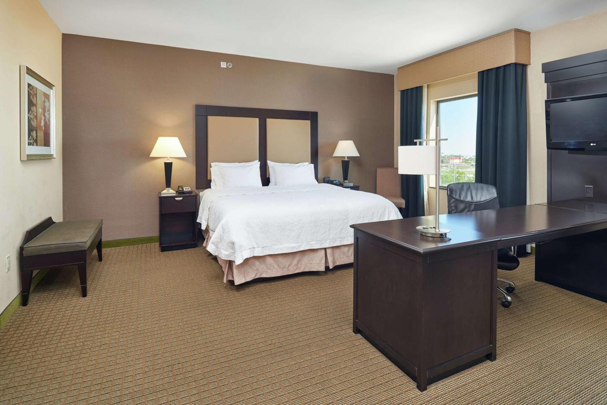 Hampton Inn & Suites Декейтер Экстерьер фото