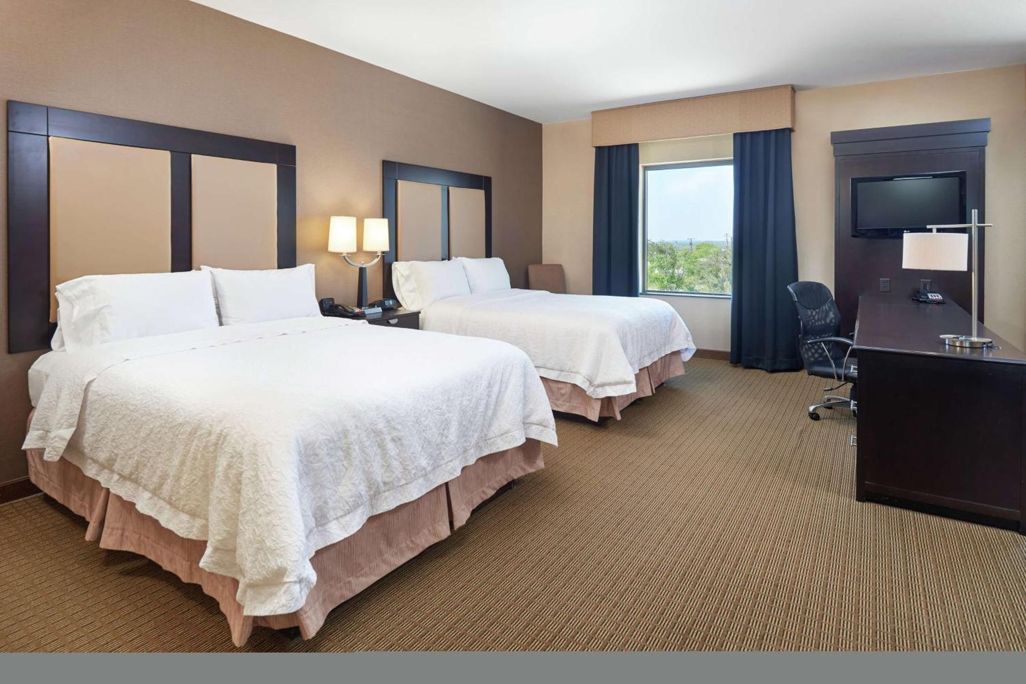 Hampton Inn & Suites Декейтер Экстерьер фото